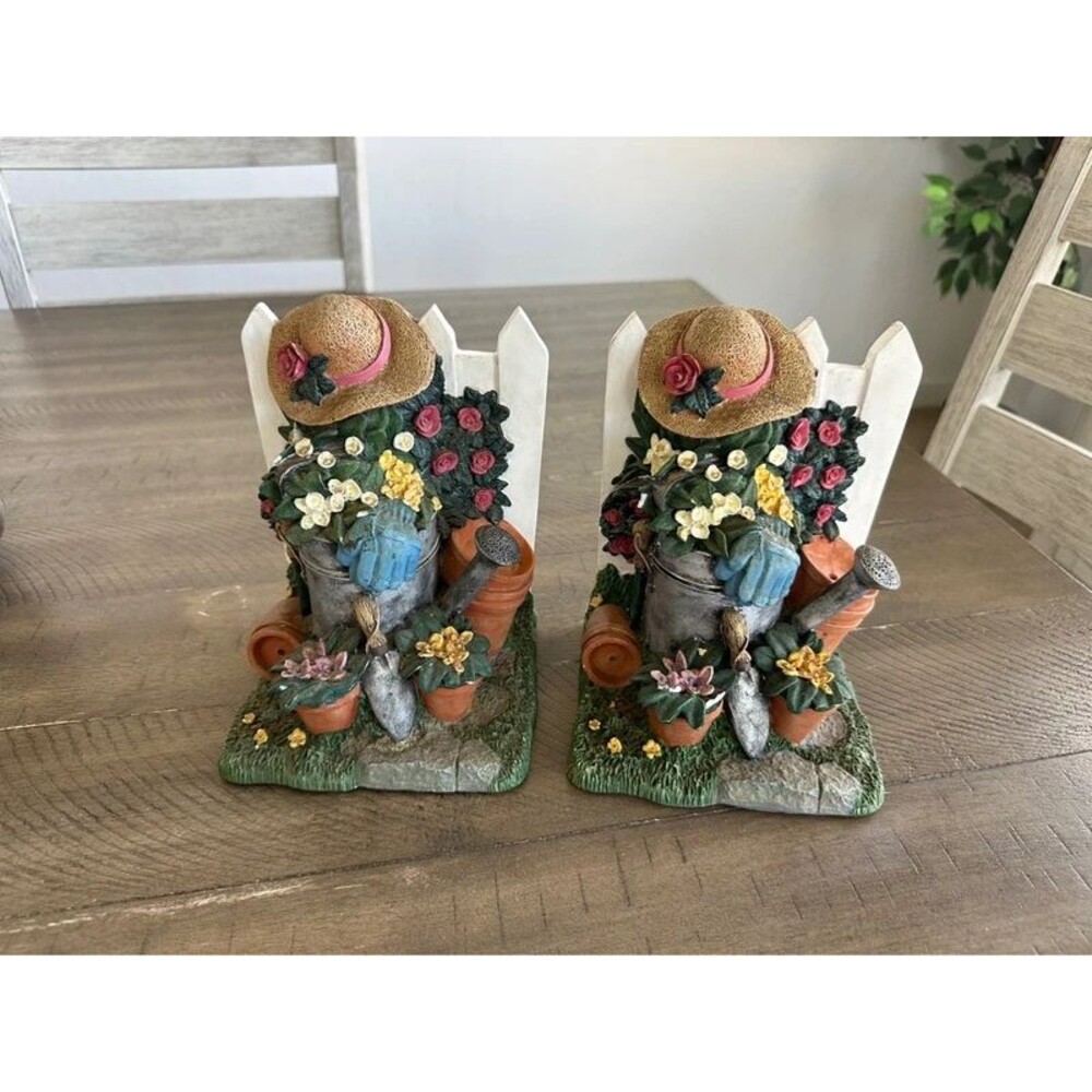 Vintage Figi Graphics Stonehouse Garden Bookends Pair Flowers Watering Cottage
